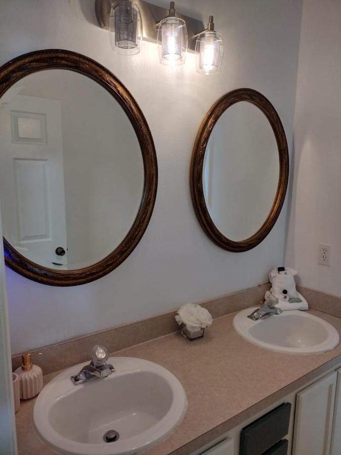 Home From Home 5 Bedroom Villa ダベンポート エクステリア 写真
